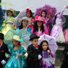 Fiesta en el día del niño y la niña